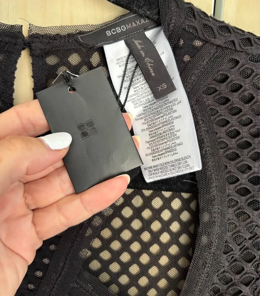 BCBG lacy dress brand new XS image indicator(2)