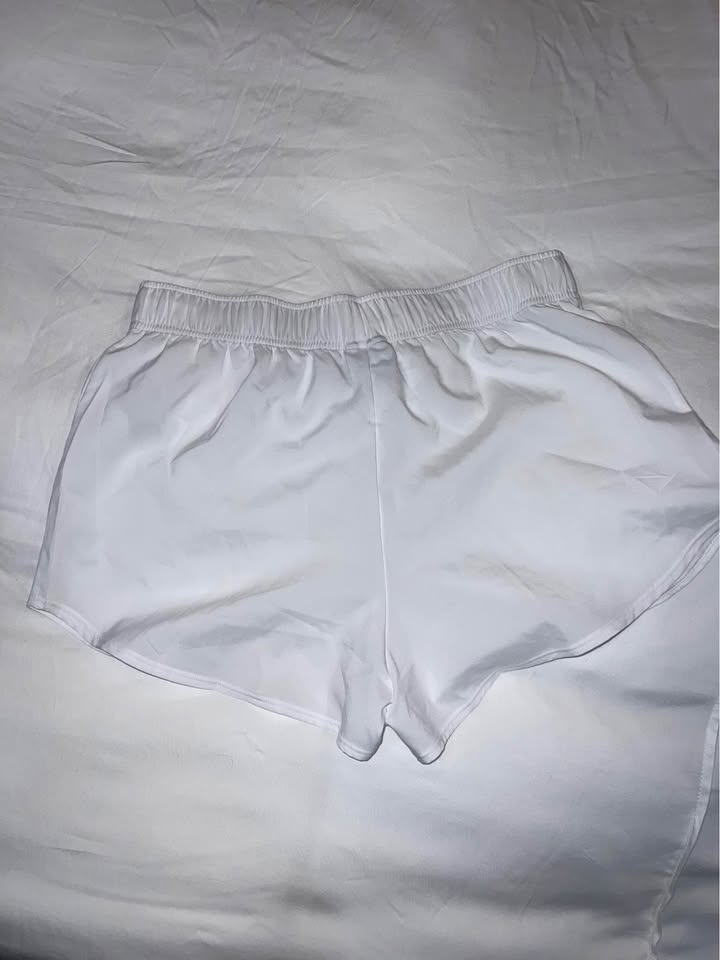 Gymshark Essential Loose Training Shorts - White - photo 2