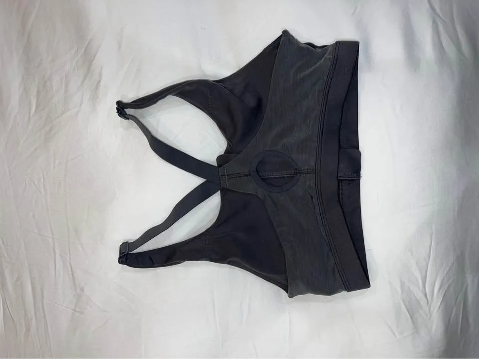 Gymshark Front Zip Sports Bra image indicator(2)