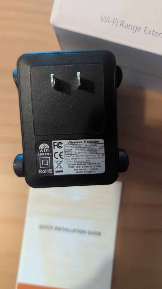 💫 WiFi Repeater - Like New! - photo 3