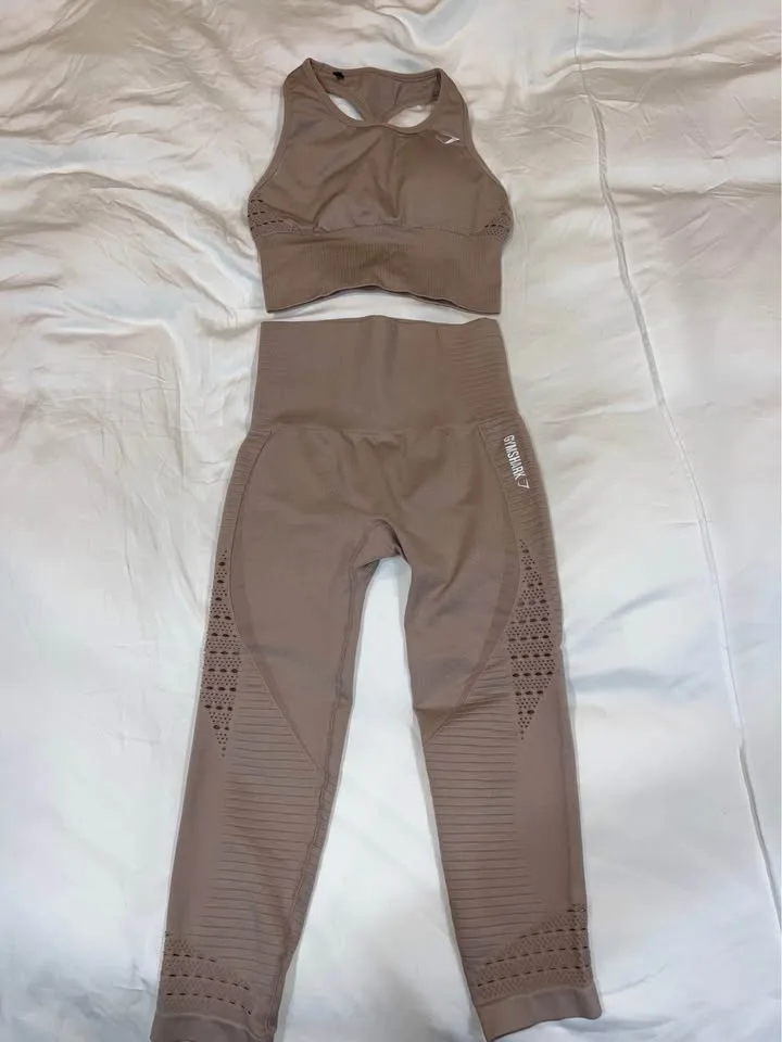 Gymshark Energy Seamless Set - Taupe image indicator(2)