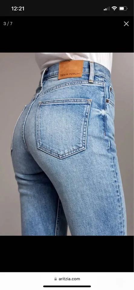 Denim forum the Bailey high rise crop flare jeans size 25 image indicator(3)