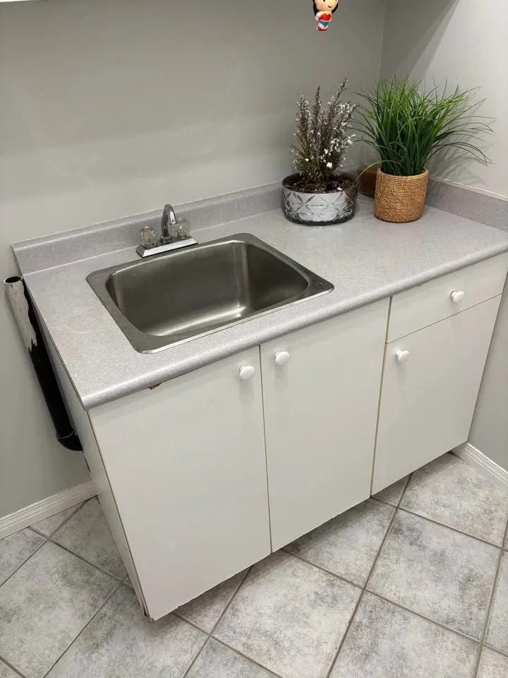 Laundry cabinet & sink & faucet image indicator(2)