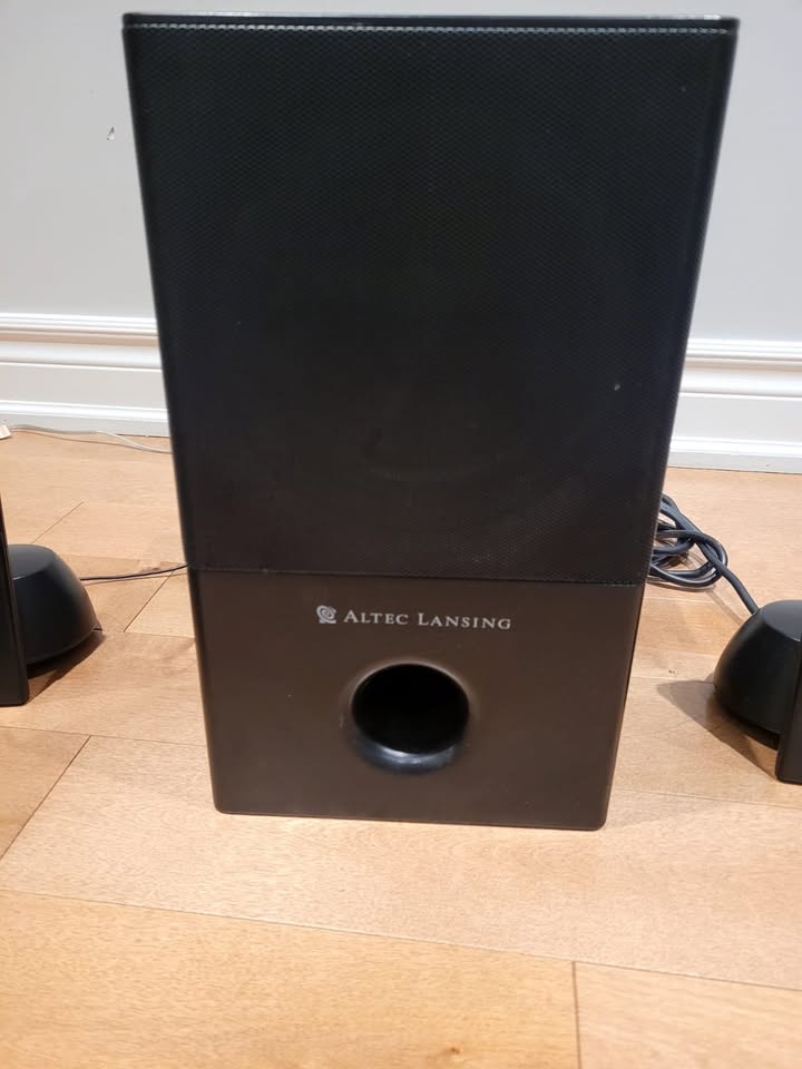 Altec Lansing Speakers and Subwoofer 🥕VS4121🥕 - photo 4