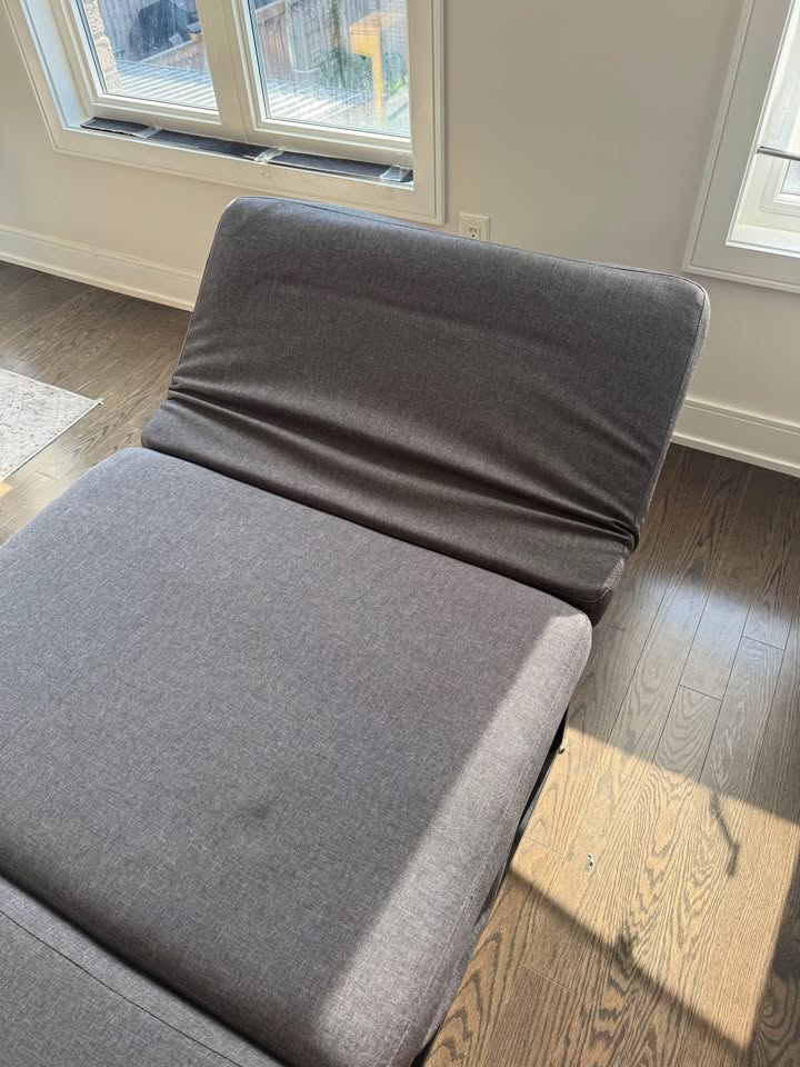Convertible Lounge Chair with Pull-Out Sleeper Function - photo 4