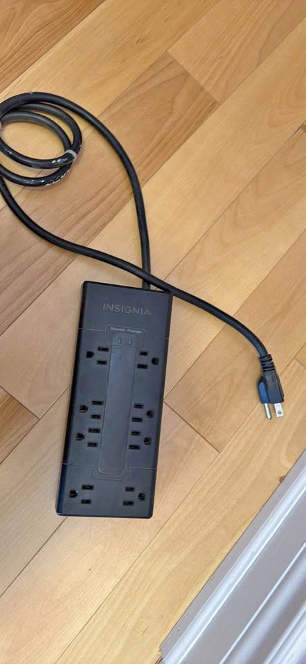 Insignia Surge protector