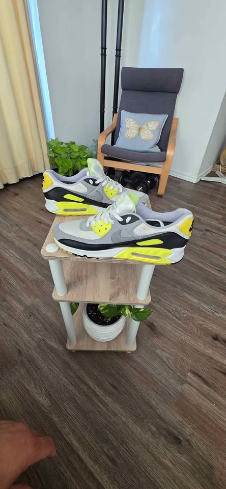 Nike Air max 90 "VOLT" GUC size 11.5 - photo 3