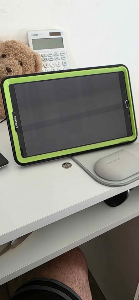 Samsung Galaxy Tab E SM-T560NU - For Parts - photo 4