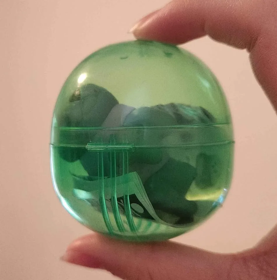 Dog gashapon/capsule figure image indicator(2)