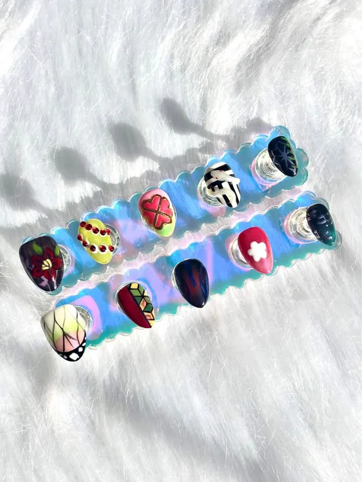 Kimetsu no Yaiba/Demon Slayer Handmade Press On Nails thumbnail