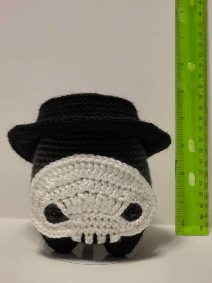 Small Skull Character Amigurumi Crochet image indicator(2)
