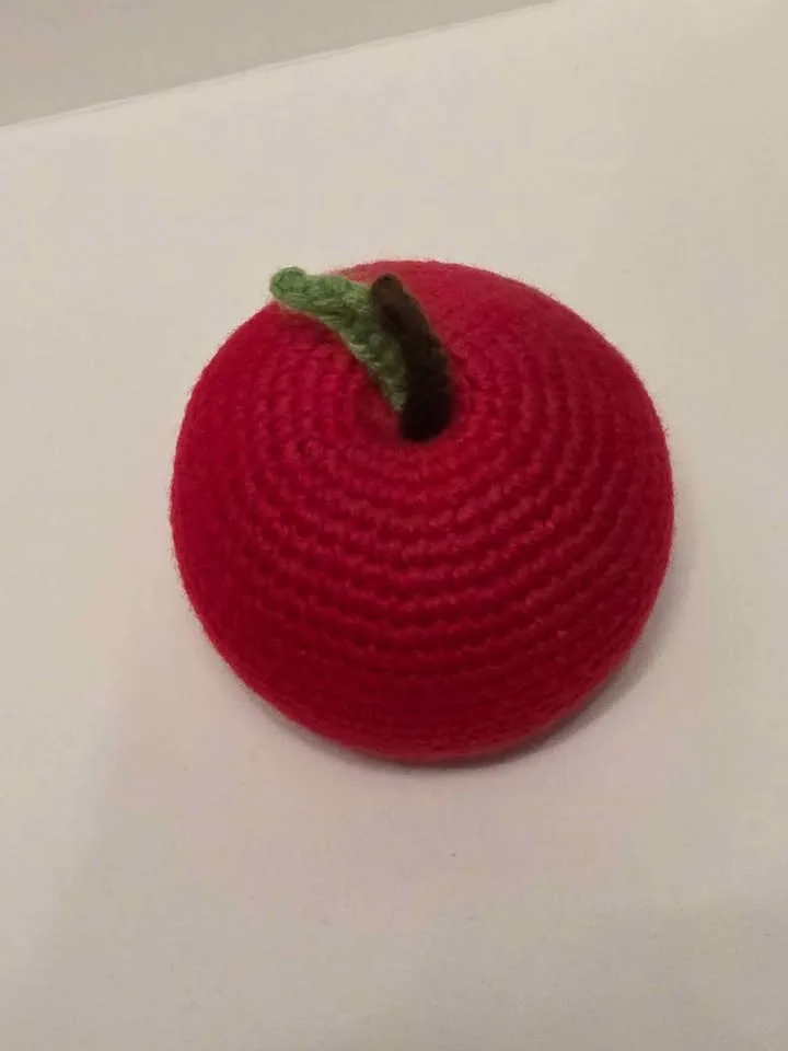 Apple Amigurumi Crochet image indicator(2)