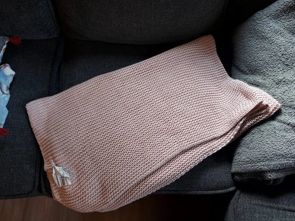 IKEA INGABRITTA Coarse-Knit Throw Blanket, Light Pink thumbnail