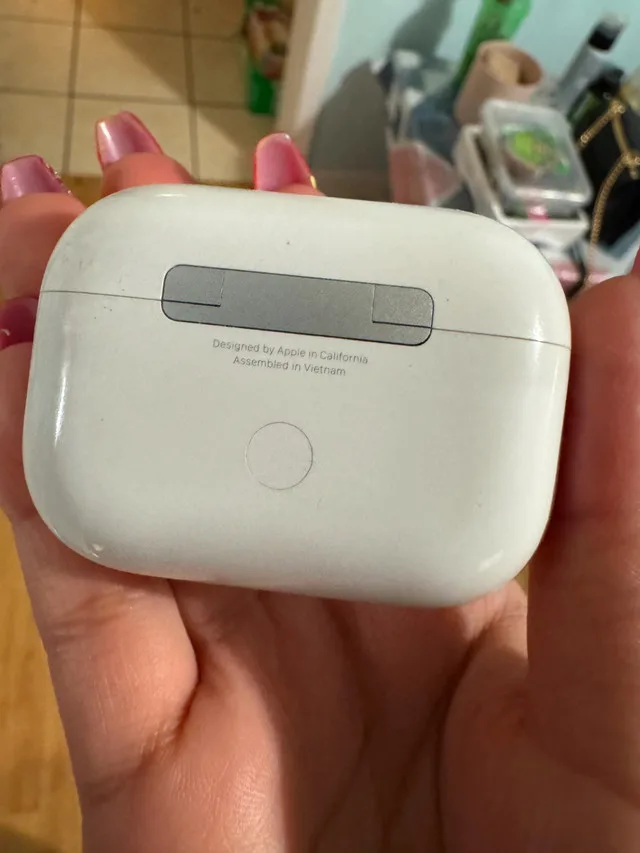 Case only! AirPods Pro(2nd generation)Lightning version image indicator(2)