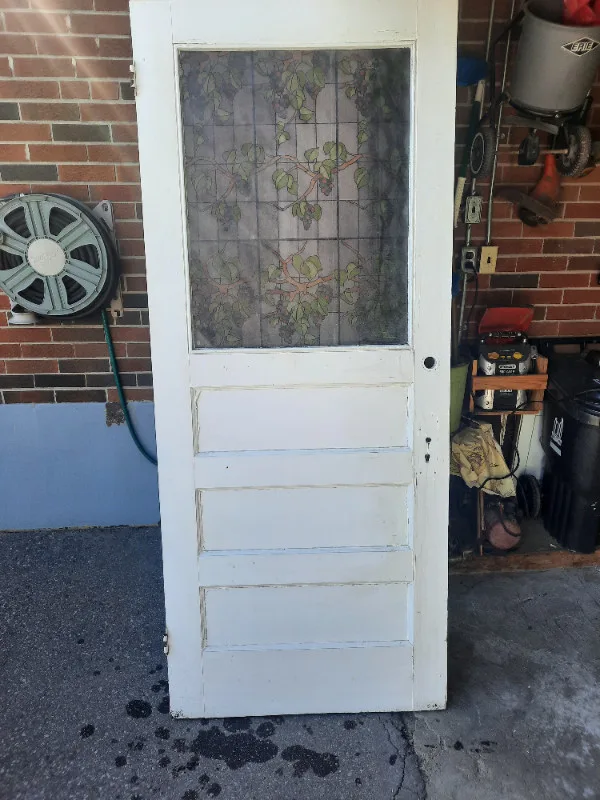Wooden door thumbnail