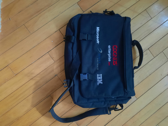 Laptop/book bags - photo 2