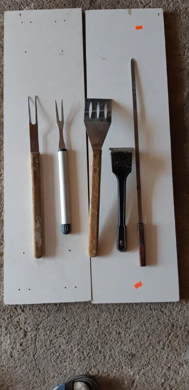 Barbecue utensils thumbnail