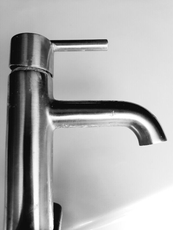 Bathroom faucet