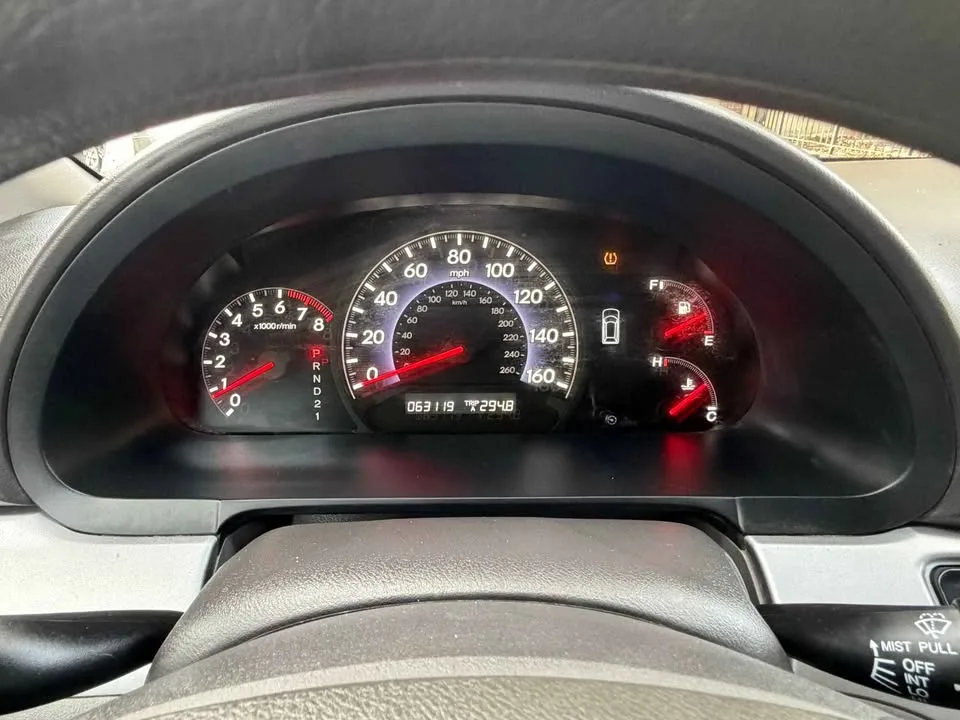 2010 Honda Odyssey image indicator(10)