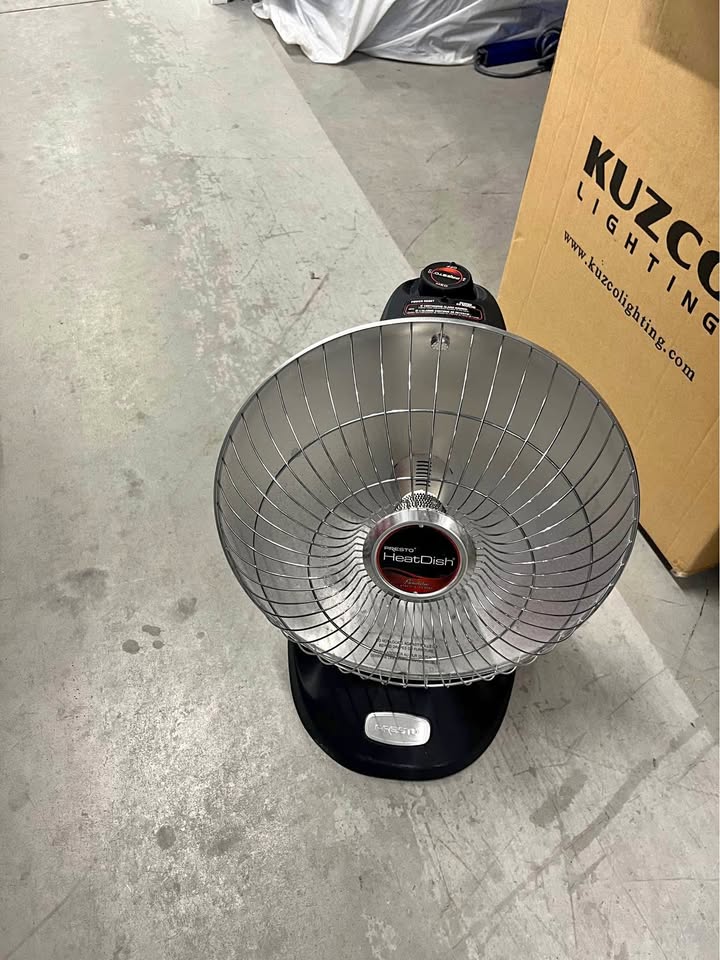 Presto heat dish heater