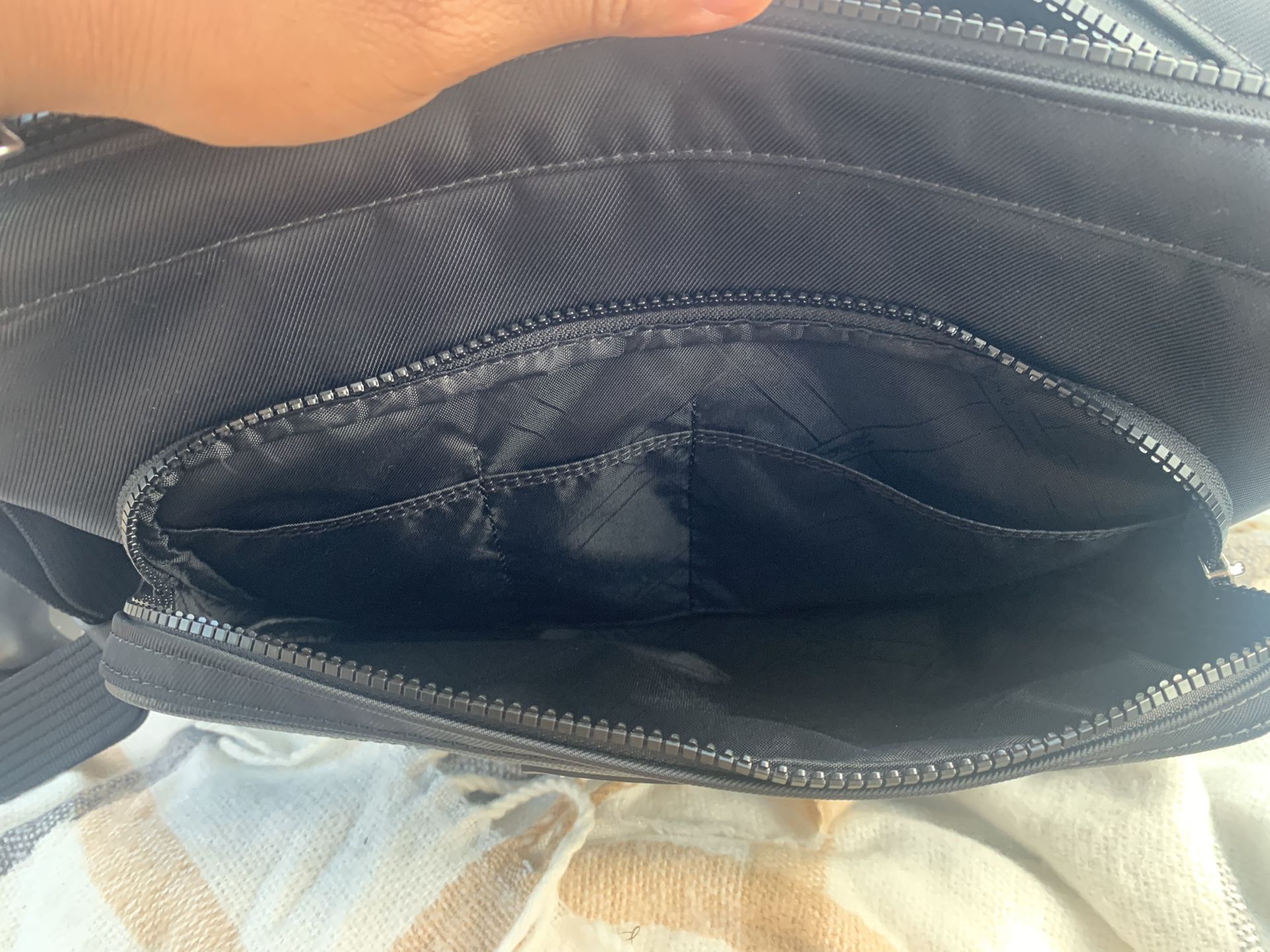 Longchamp Green District Messenger Bag - photo 3