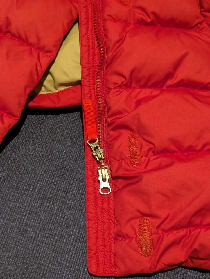 MEC Red besnow winter jacket - size 12 image indicator(3)