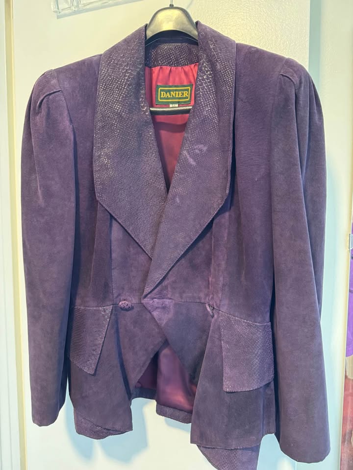 Danier Leather late 80s vintage suede jacket and skirt - photo 2