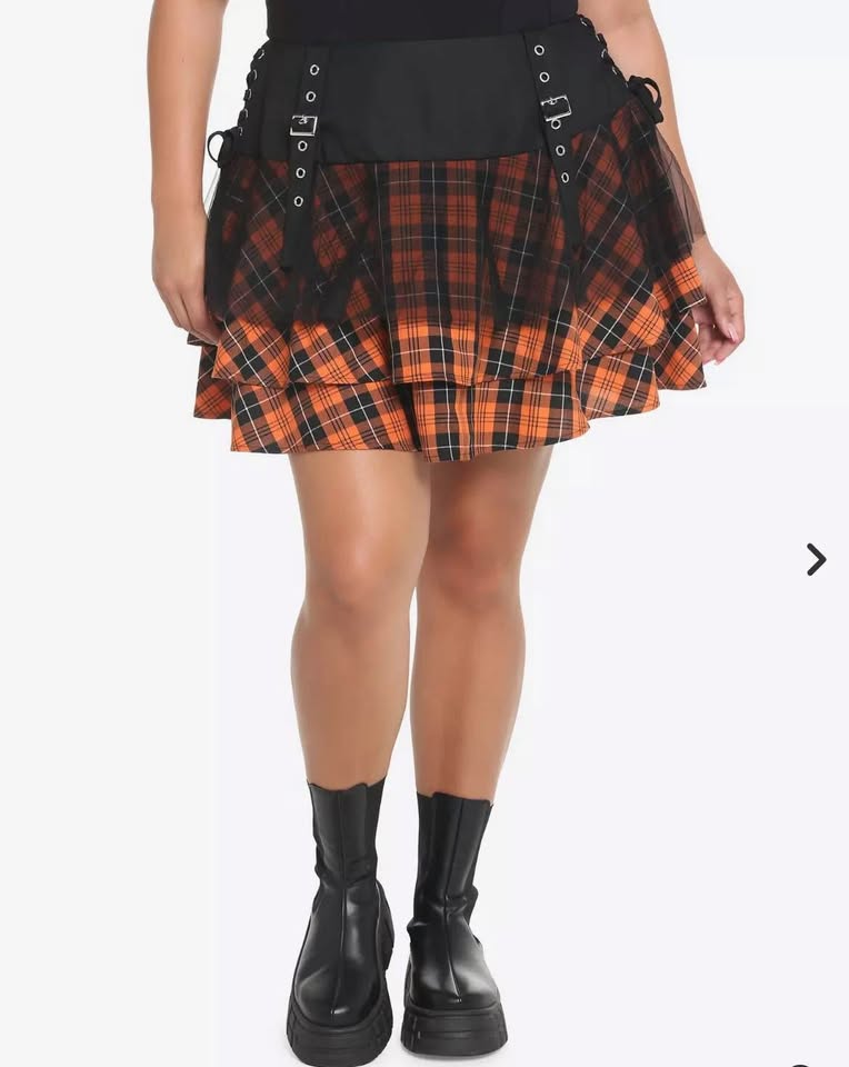 Halloween Goth skirts $10 - photo 3