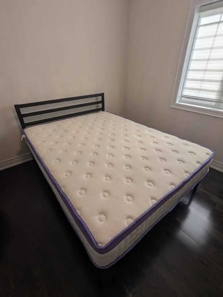 Queen Mattress, 10 inch with Gel Memory Foam, Medium Firm image indicator(2)