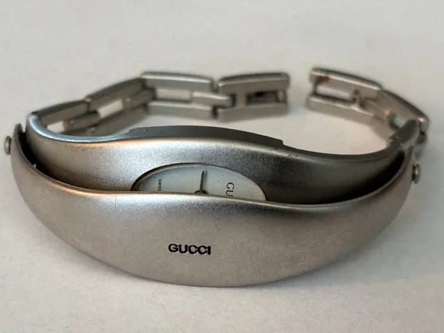 Luxury chrome fashion watch, new battery image indicator(2)