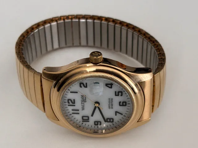 Waltham gold watch image indicator(2)