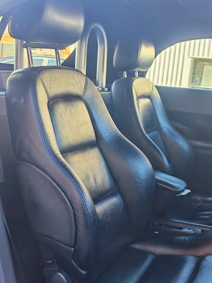 2005 Audi TT · 3.2 Quattro Roadster 2D image indicator(6)