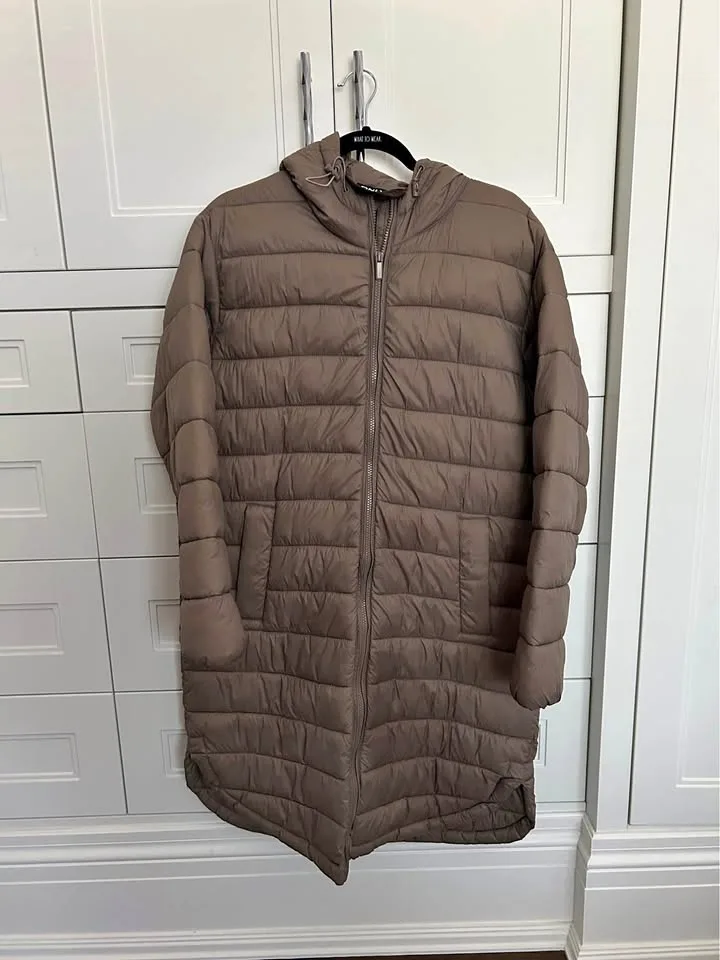 ONLY Taupe Midi Puffer- Size M thumbnail