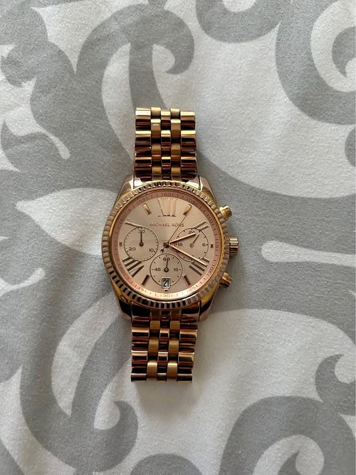 Michael Kors Rose Gold Lexington MK5569 Women's Watch thumbnail