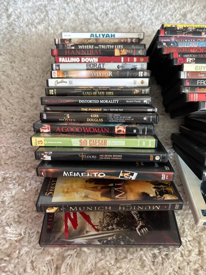 Large Lot of DVD’s / DVD collection image indicator(3)