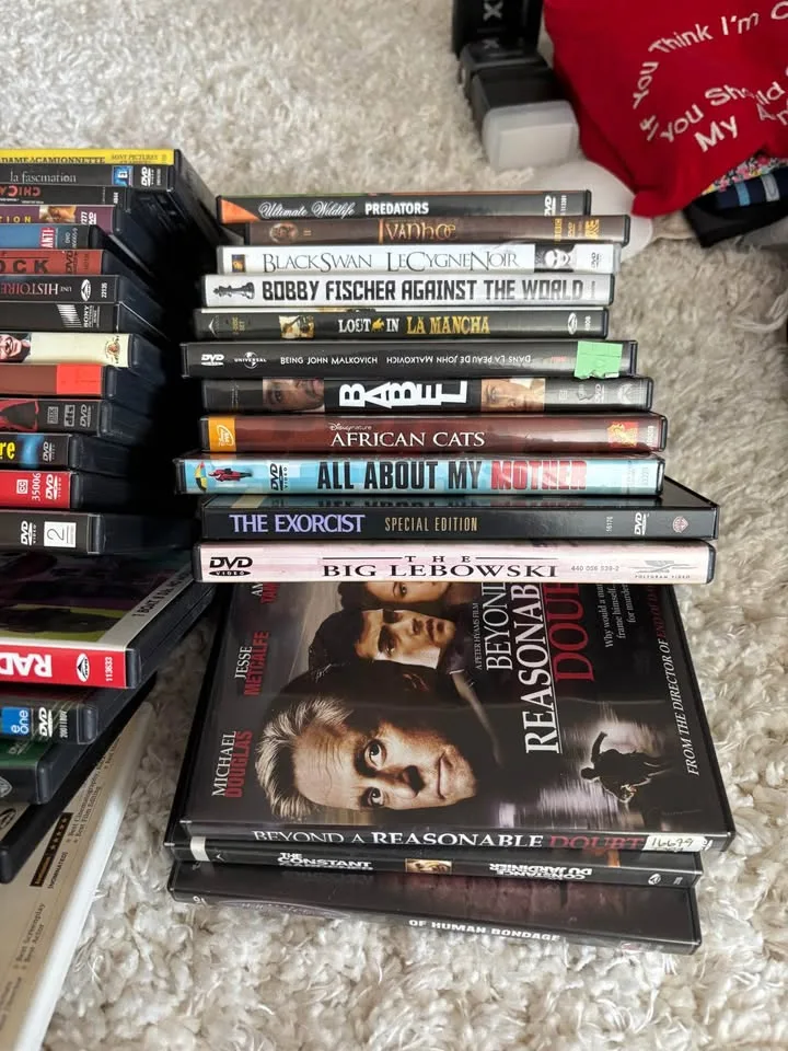 Large Lot of DVD’s / DVD collection image indicator(5)