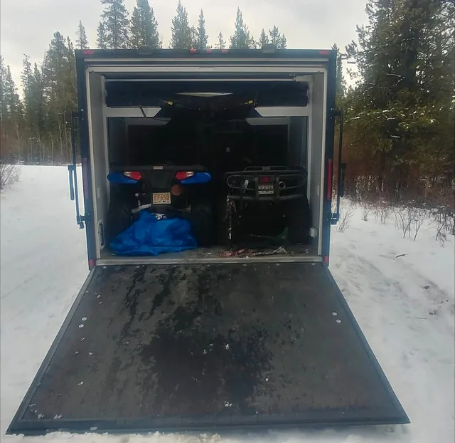 Toy hauler camper image indicator(5)