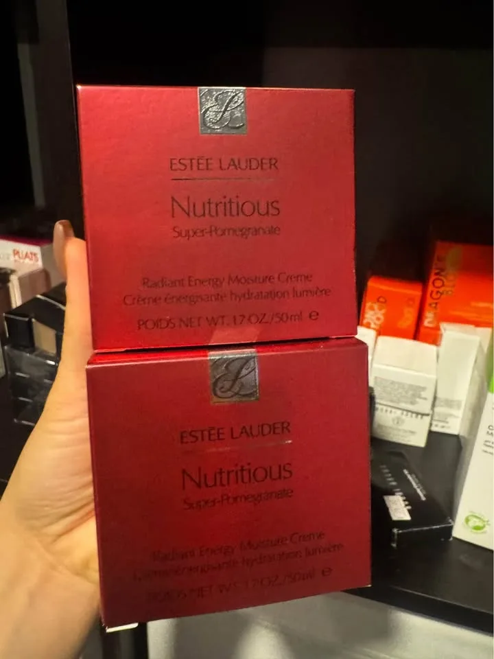 Estee lauder /shiseodo moisturizer 50ml×2 $100 image indicator(2)