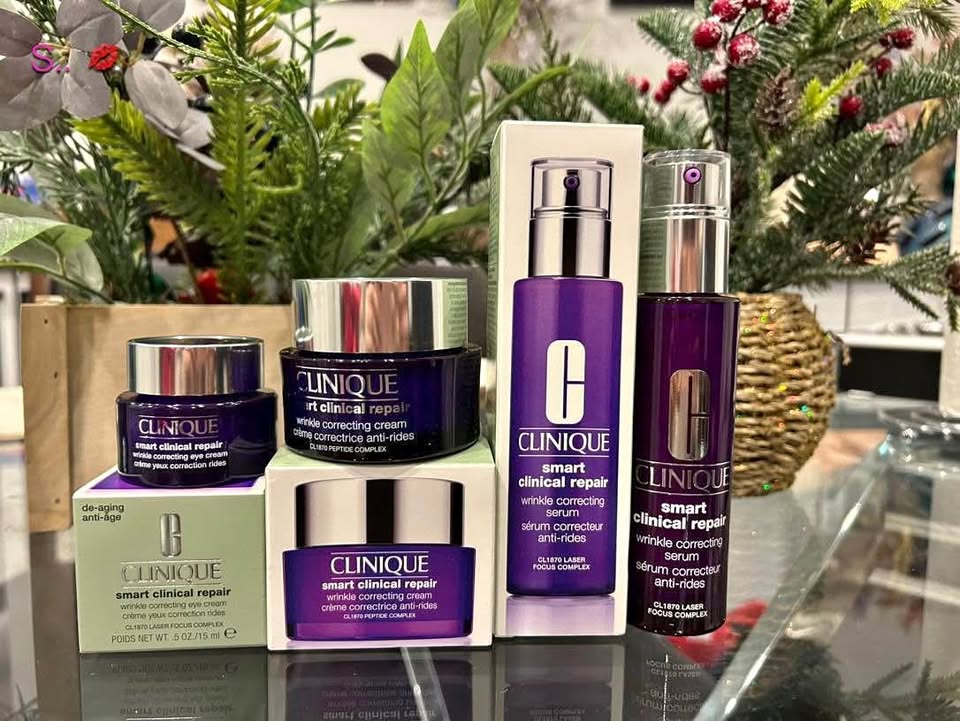 Clinique smart clinical repair set of 3 $180