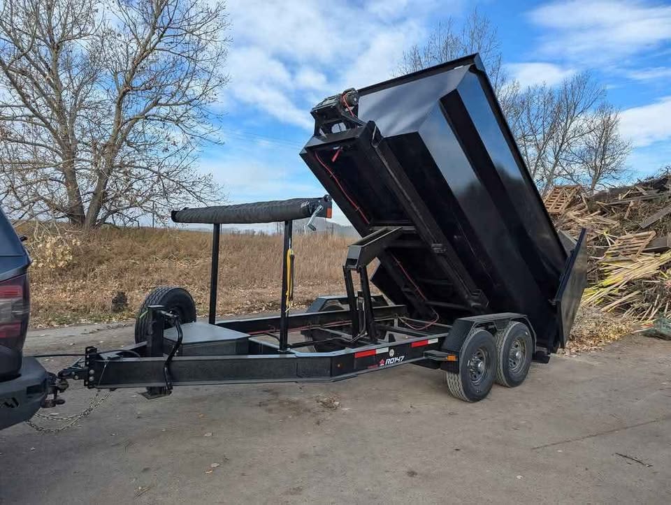 Storage bins 102L heavy duty used or brand new - photo 3