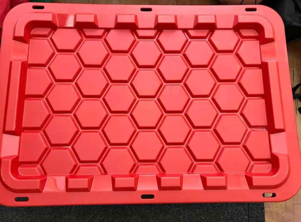 Moving boxes Storage bins 102L heavy duty. used & new available - photo 5