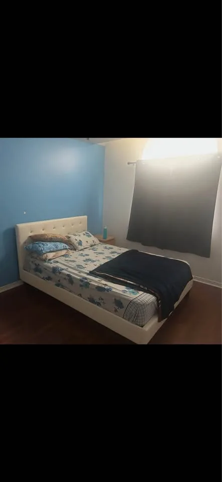 Queen size Bed frame image indicator(2)