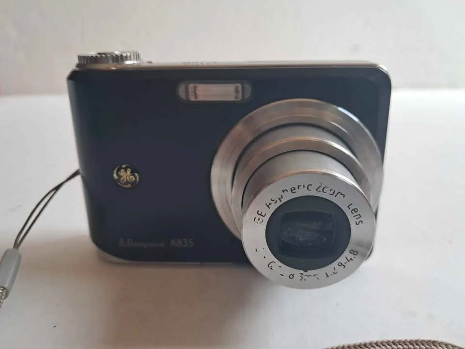 Ge A835 digital camera 8mp image indicator(2)