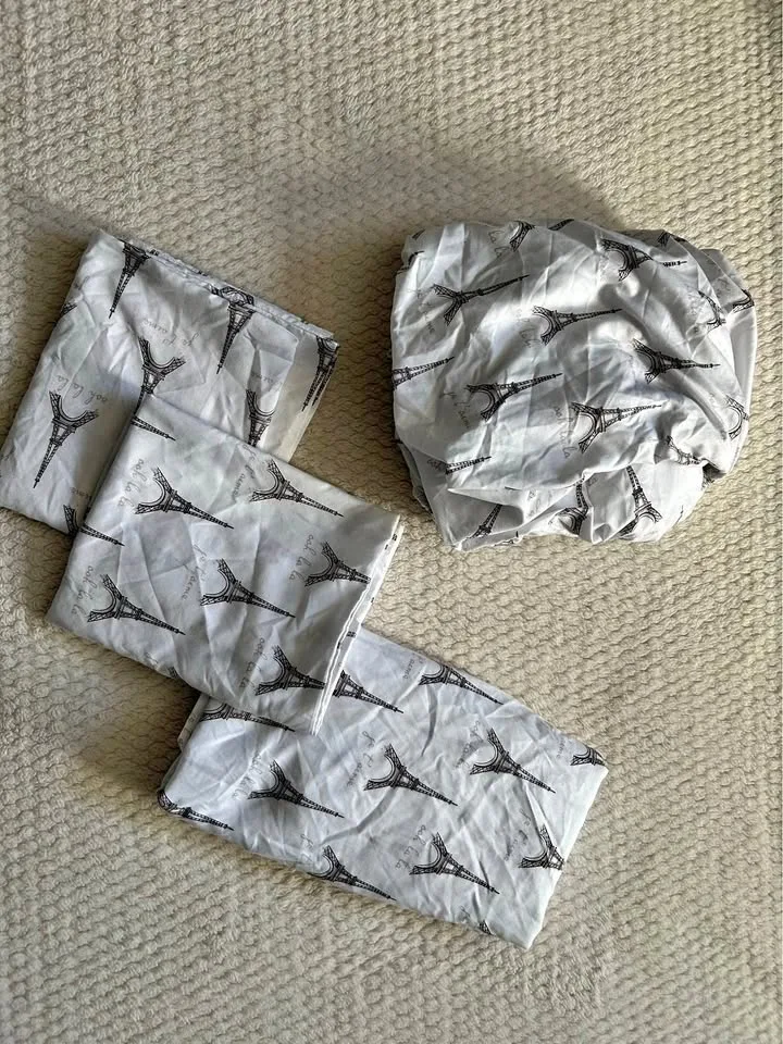 Queen size bed sheet set of 4