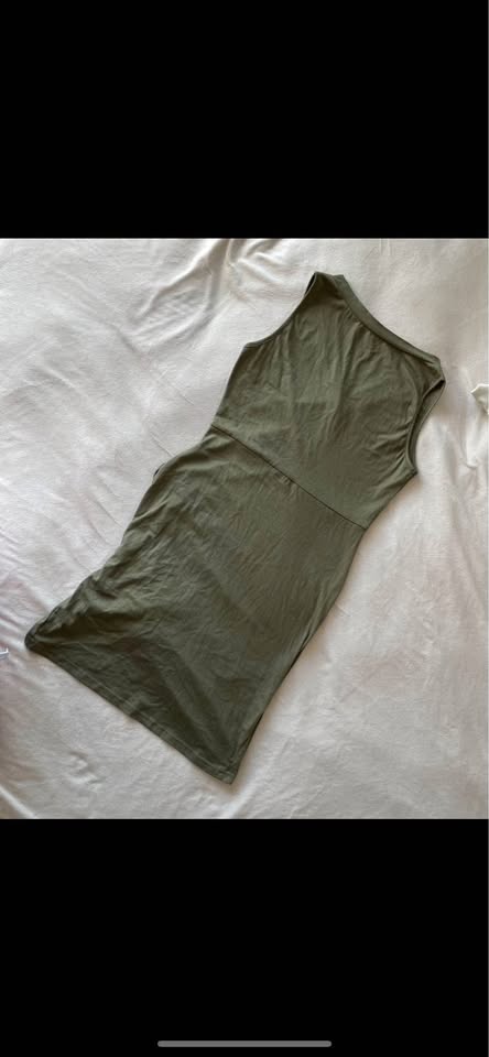 Green dress - photo 2