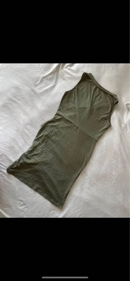 Green dress image indicator(2)