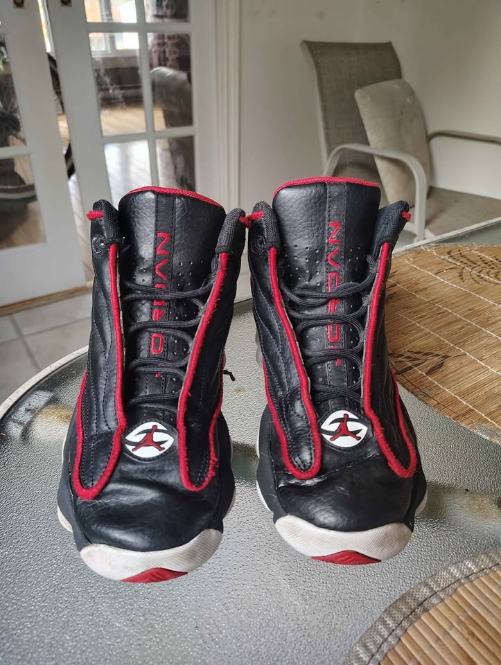 Kid's Size 6 Jordan Team 1's Basketball Shoe's - photo 3