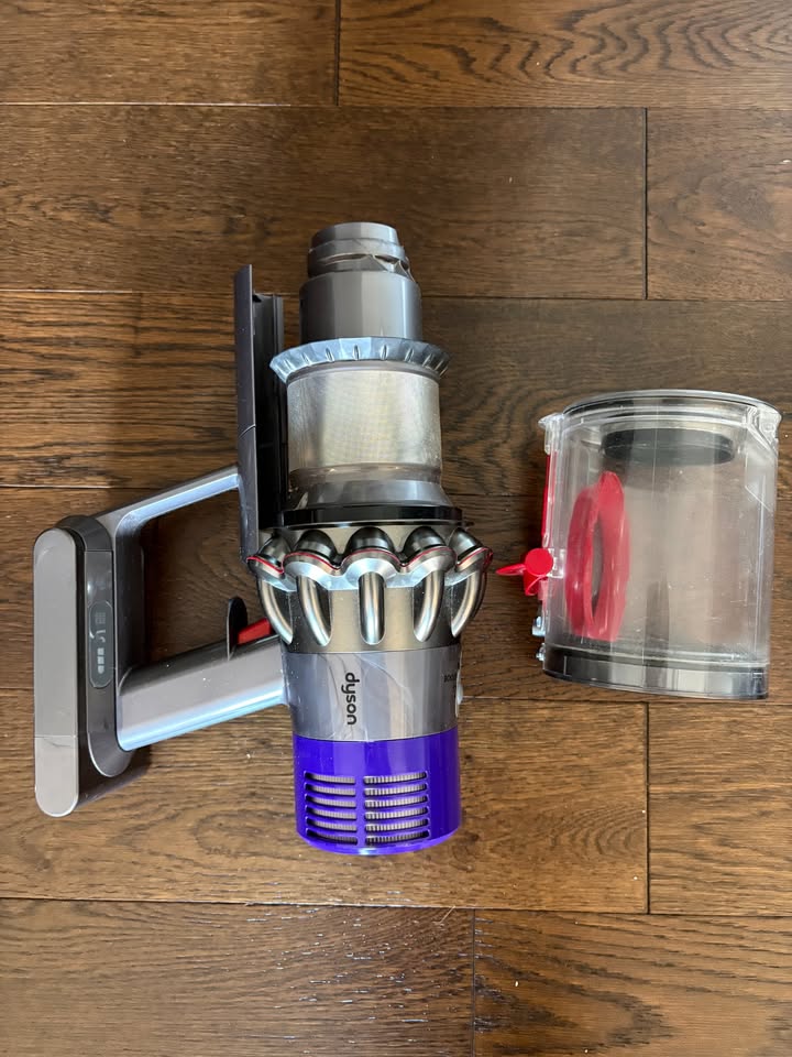 Dyson Cyclone V10 Motorhead - photo 4