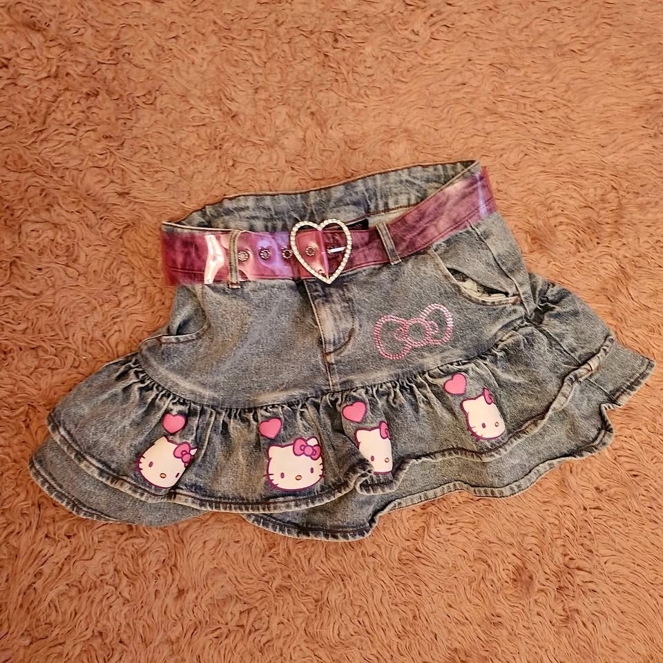 HELLO KITTY HOT TOPIC SKIRT