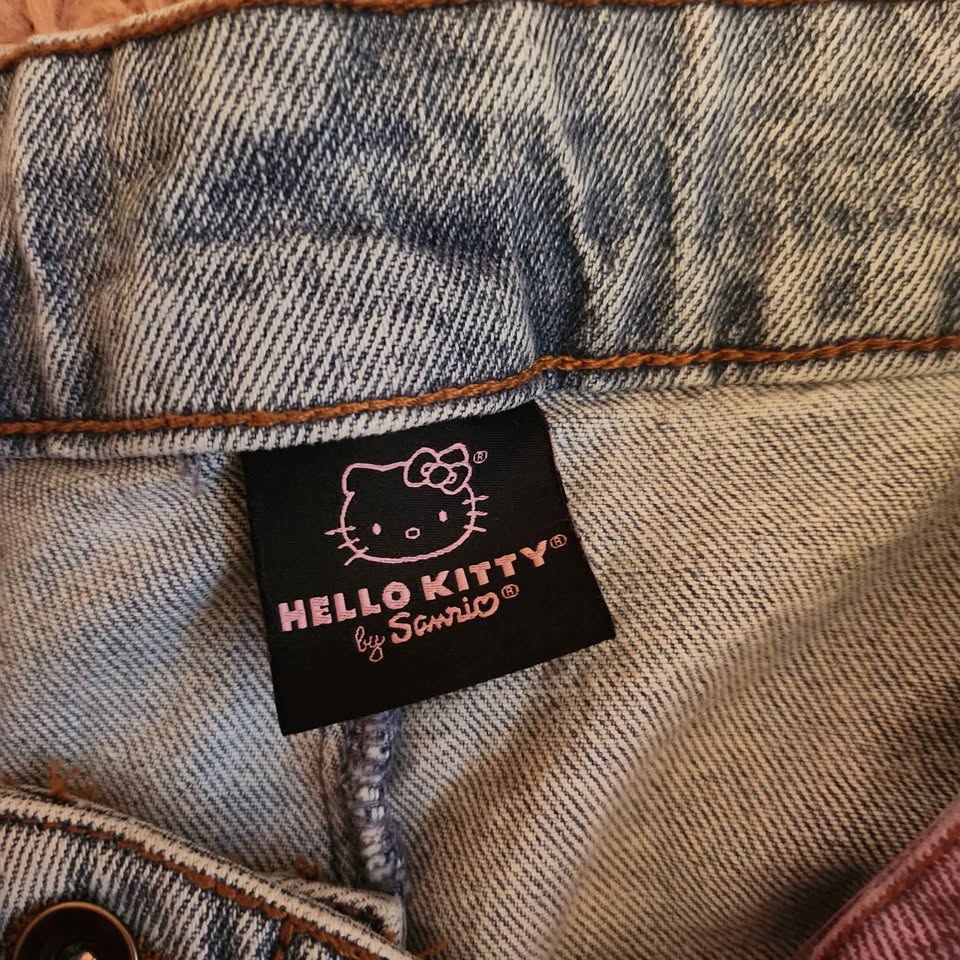 HELLO KITTY HOT TOPIC SKIRT - photo 2